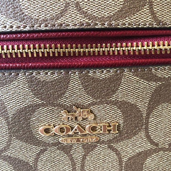 Coach Kenley Backpack and Medium Corner Zip Wallet Set - Picture 9 of 13